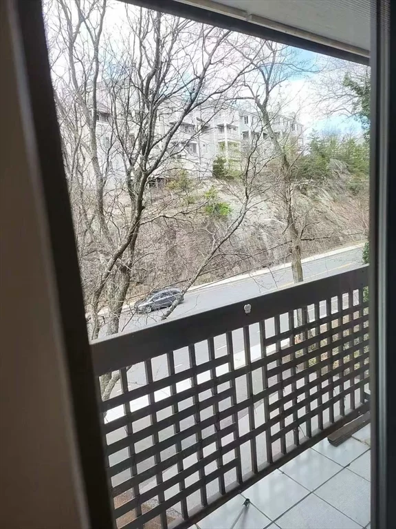 366 Quincy Ave, Quincy