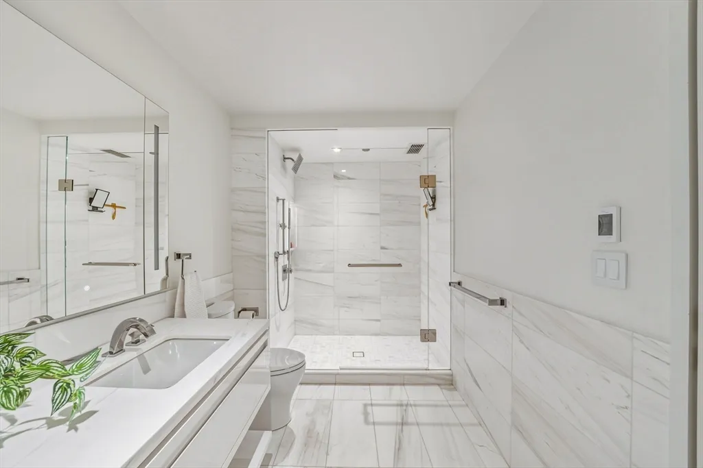 150 Seaport Blvd, Seaport District