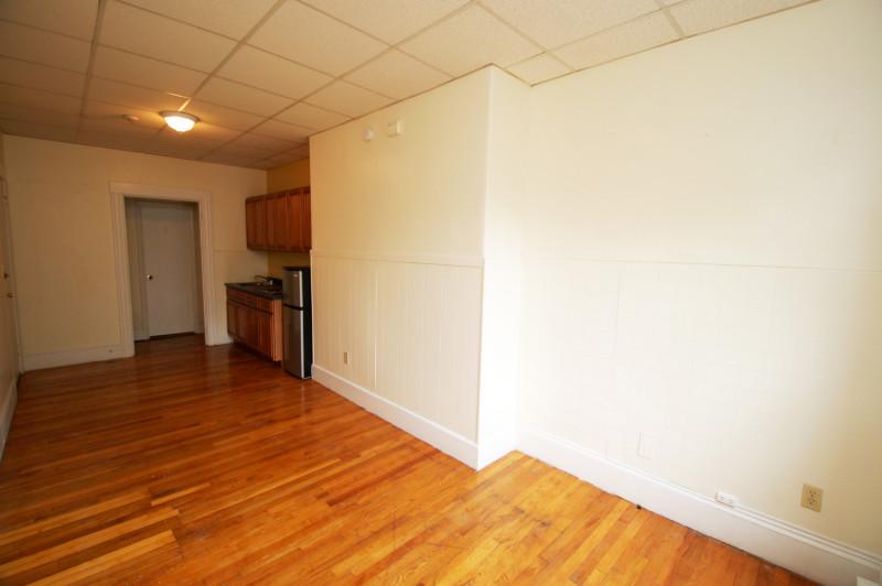 Studio bed, 1 bath apartment for rent at 399 Marlborough St Unit 14, Back Bay — photo 5 of 5