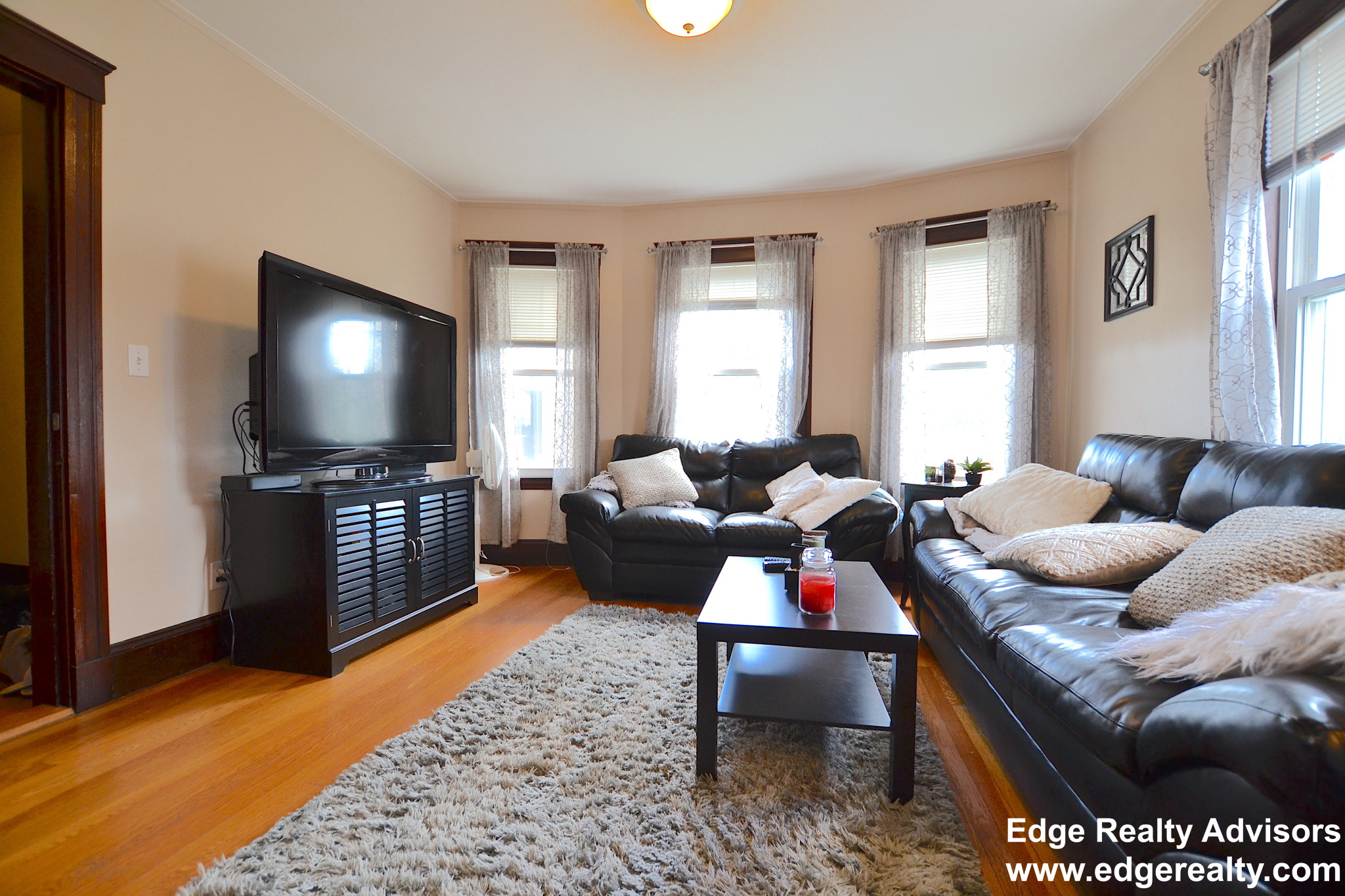 4 bed, 2 bath apartment for rent at 11 South Crescent Circuit Unit 2, Brighton — photo 8 of 15