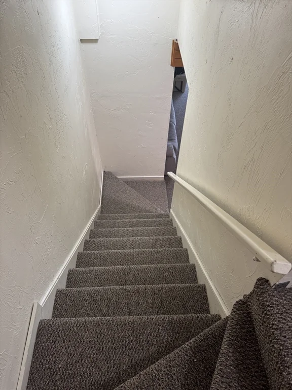 909 Pleasant St, Weymouth