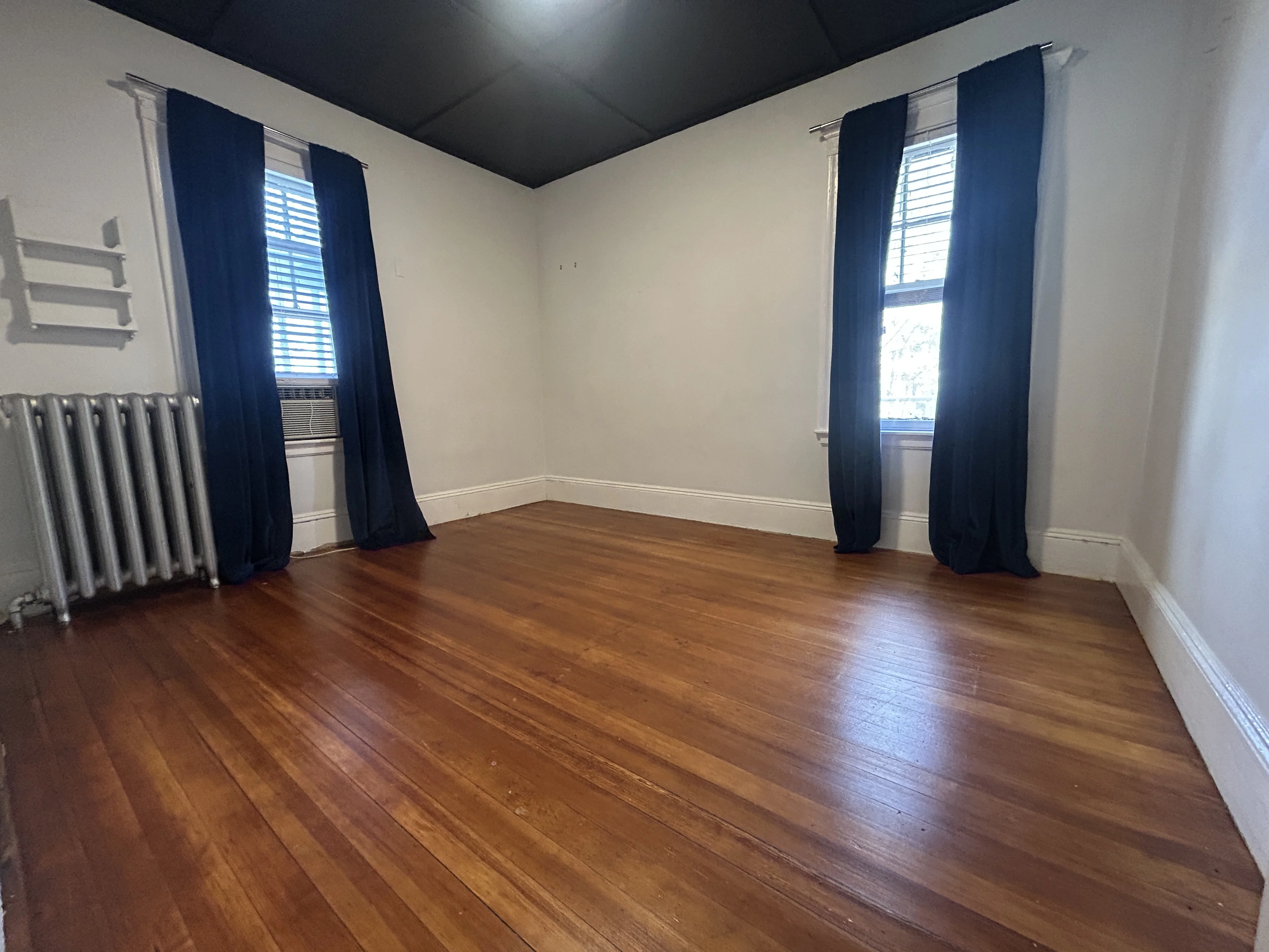 32 Iffley Rd, Jamaica Plain