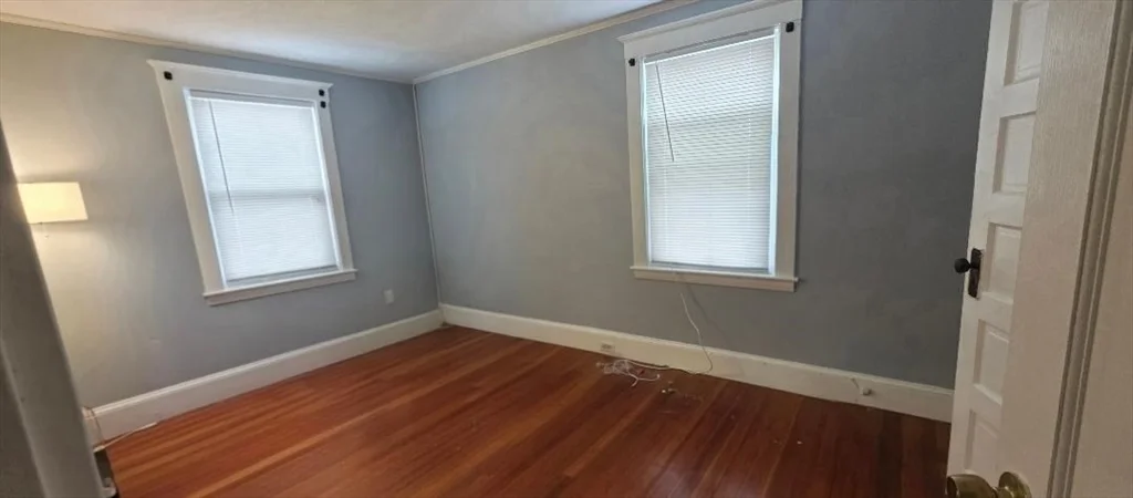 176 Safford, Wollaston