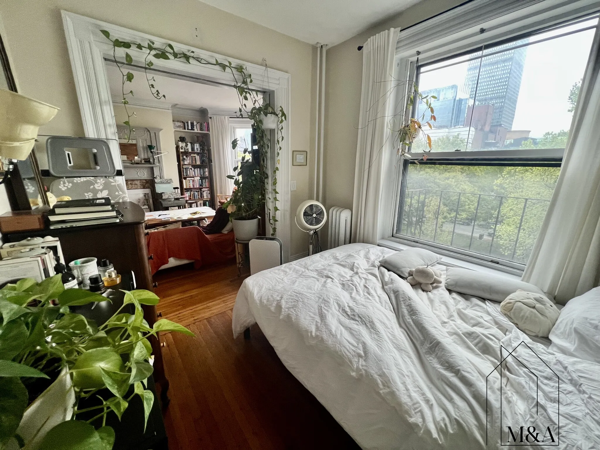 293 Commonwealth Ave, Back Bay