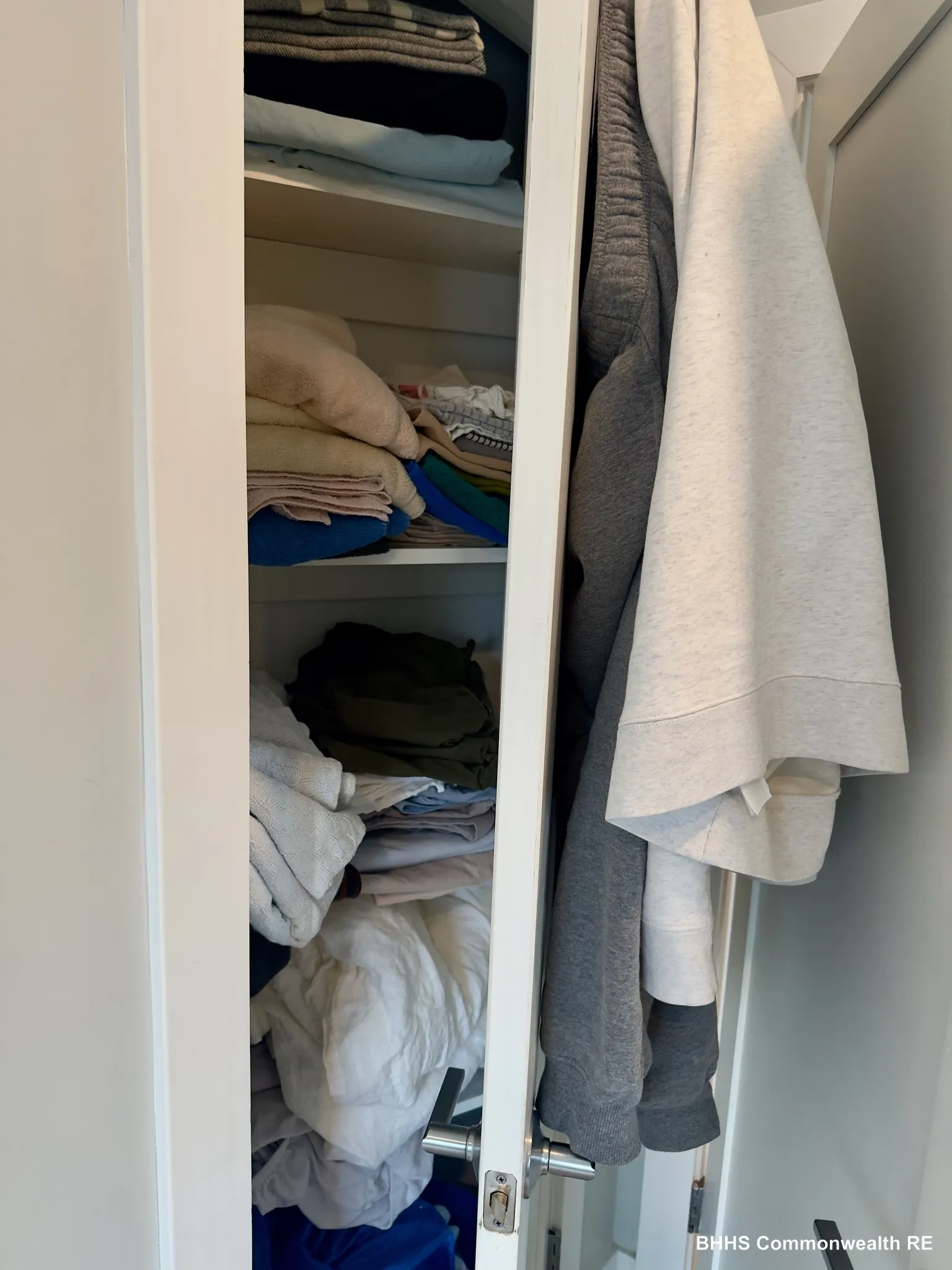 14 Ward St, Ward Two