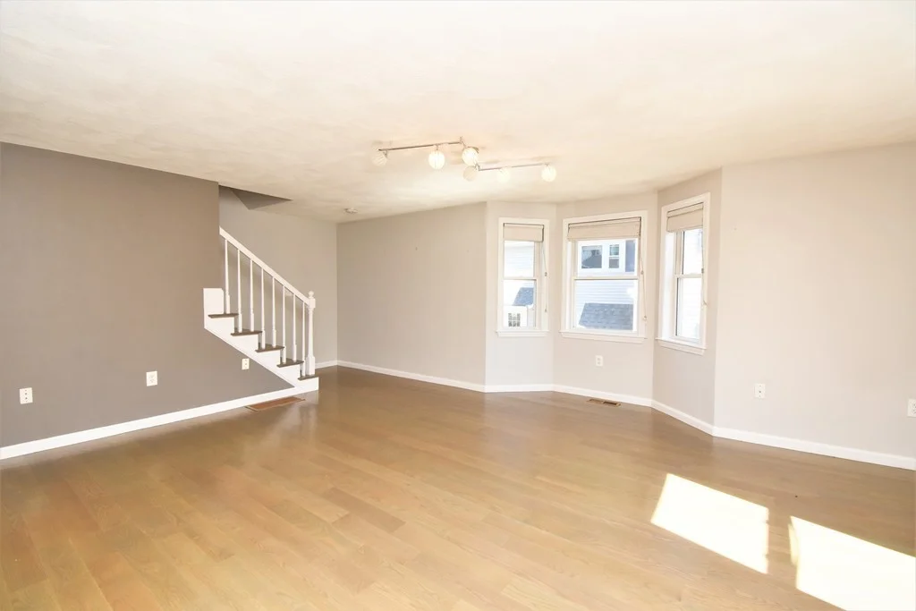 191 Adams St, South Waltham