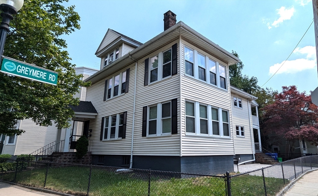 506 Washington St, Brighton