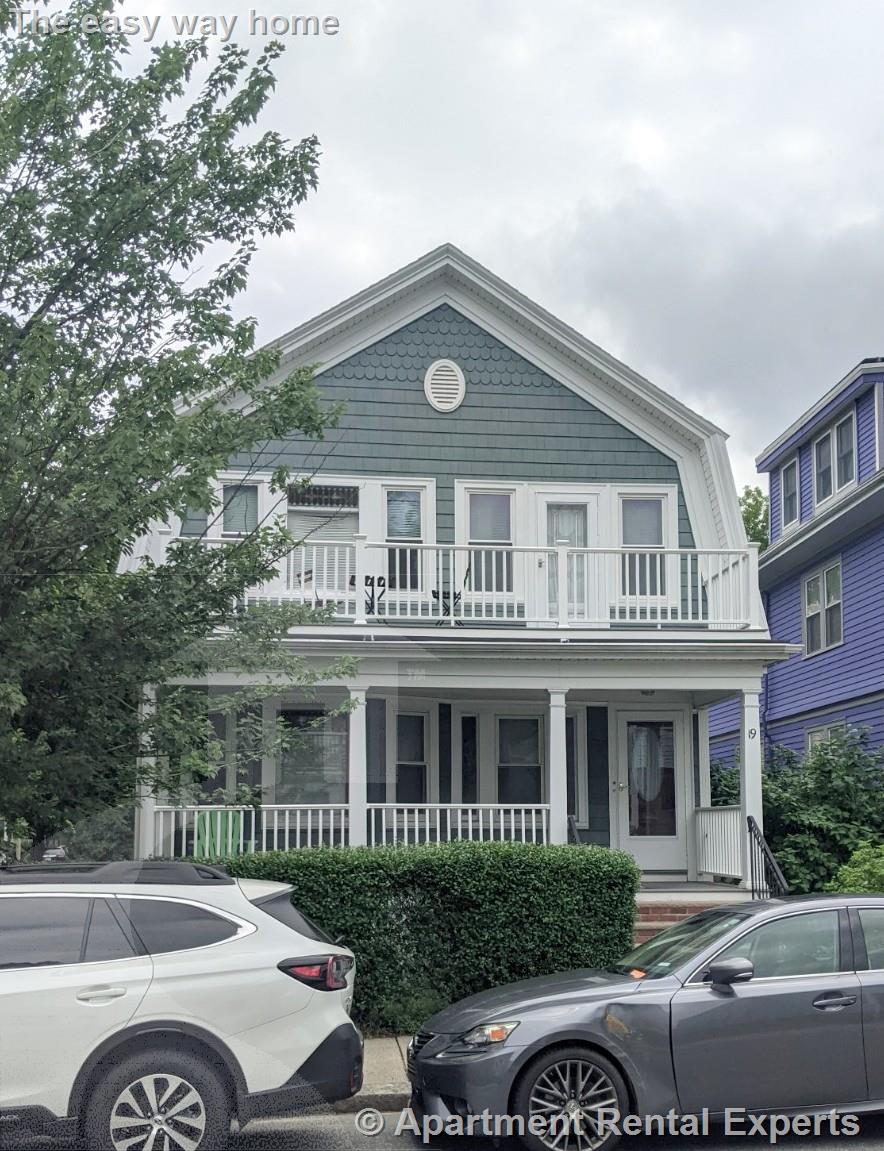 19 Leonard St, Davis Square