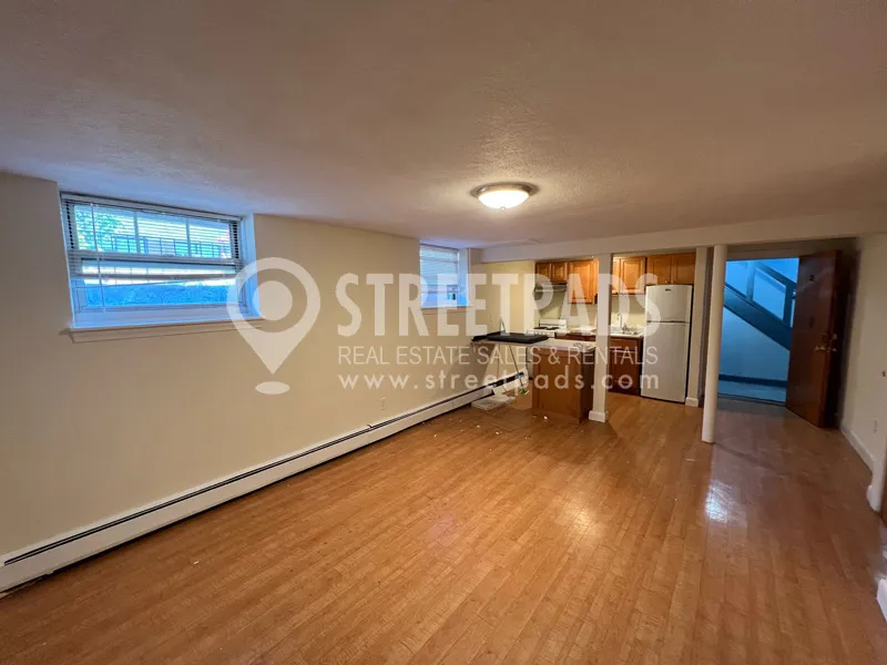 180 North Beacon St, Brighton