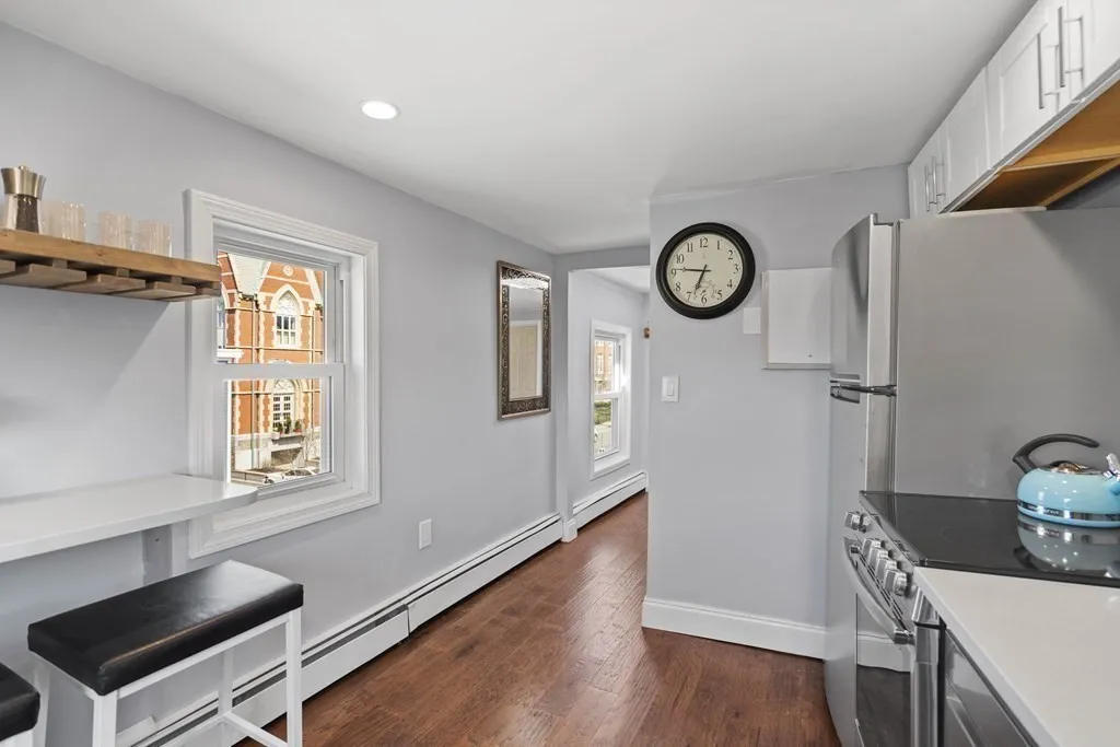 1 Telegraph St, South Boston