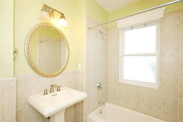 111 Fayerweather St, West Cambridge