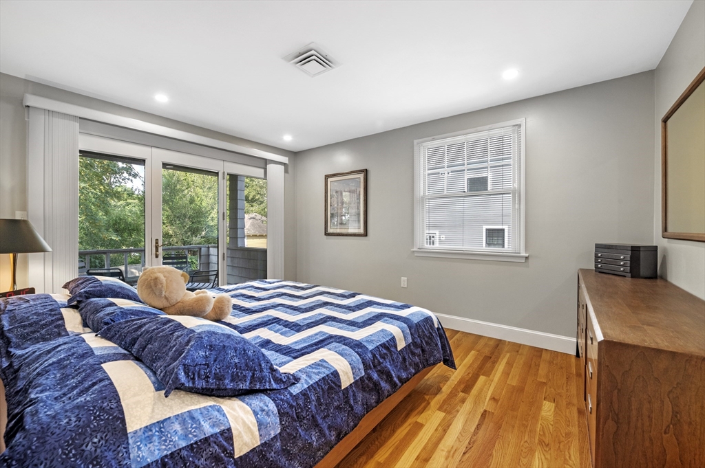 66 Prospect St, Marblehead