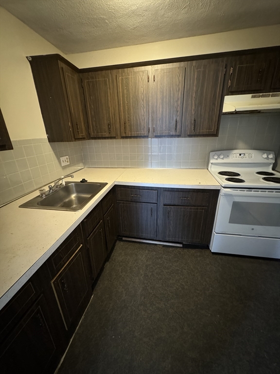 135 Winthrop St, Framingham