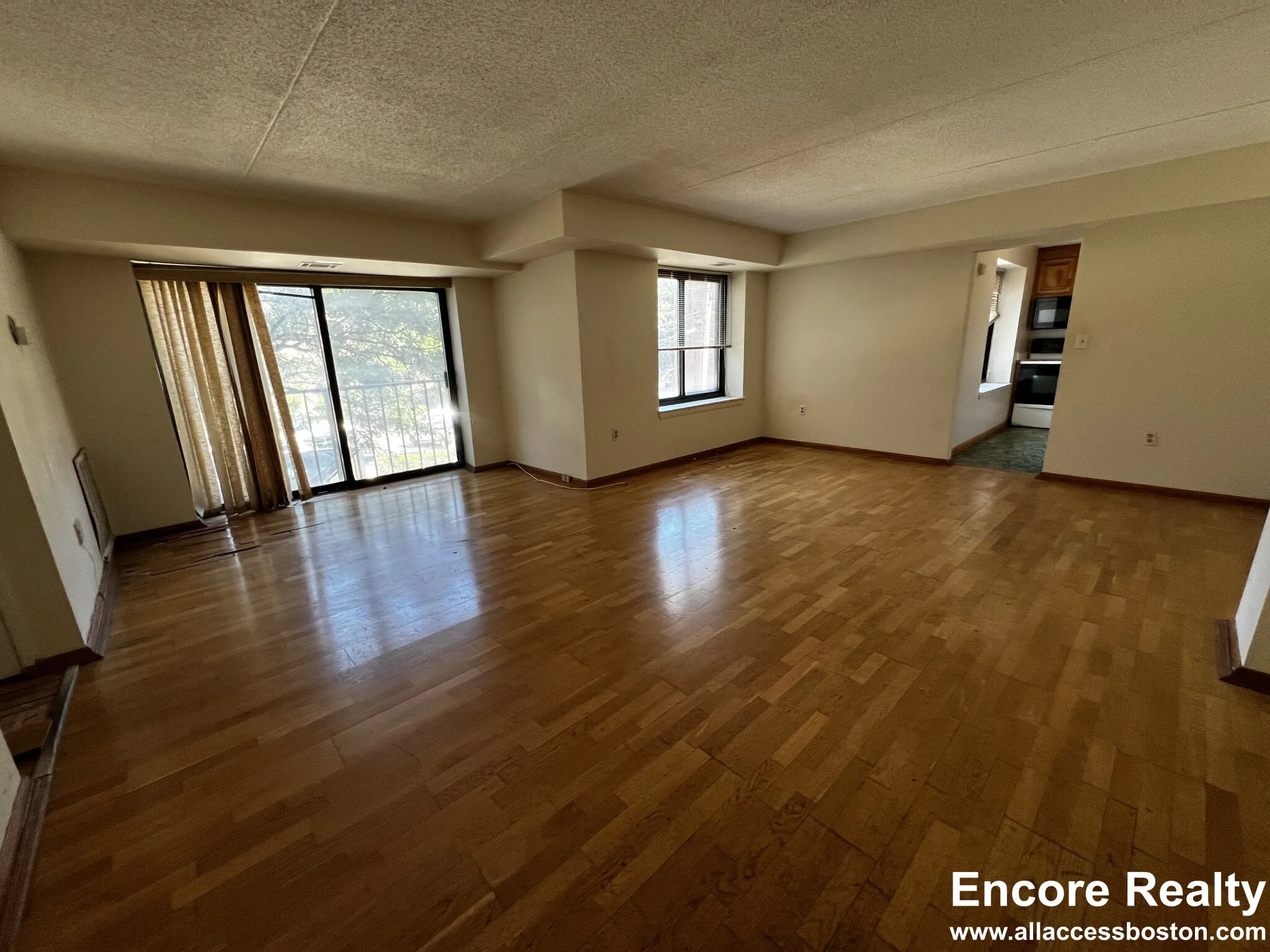 1243 Beacon St, Coolidge Corner