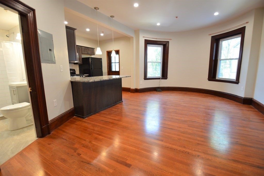 1736 Beacon St, Brookline