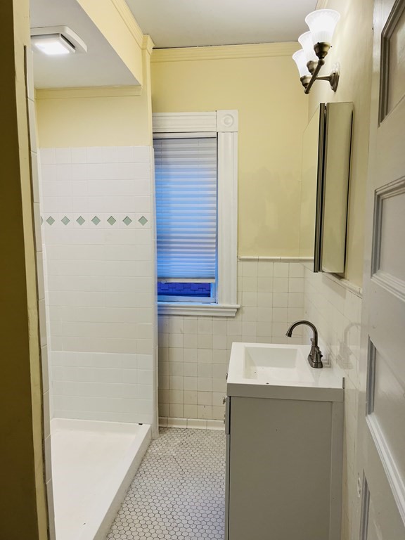 15 Auburn, Coolidge Corner