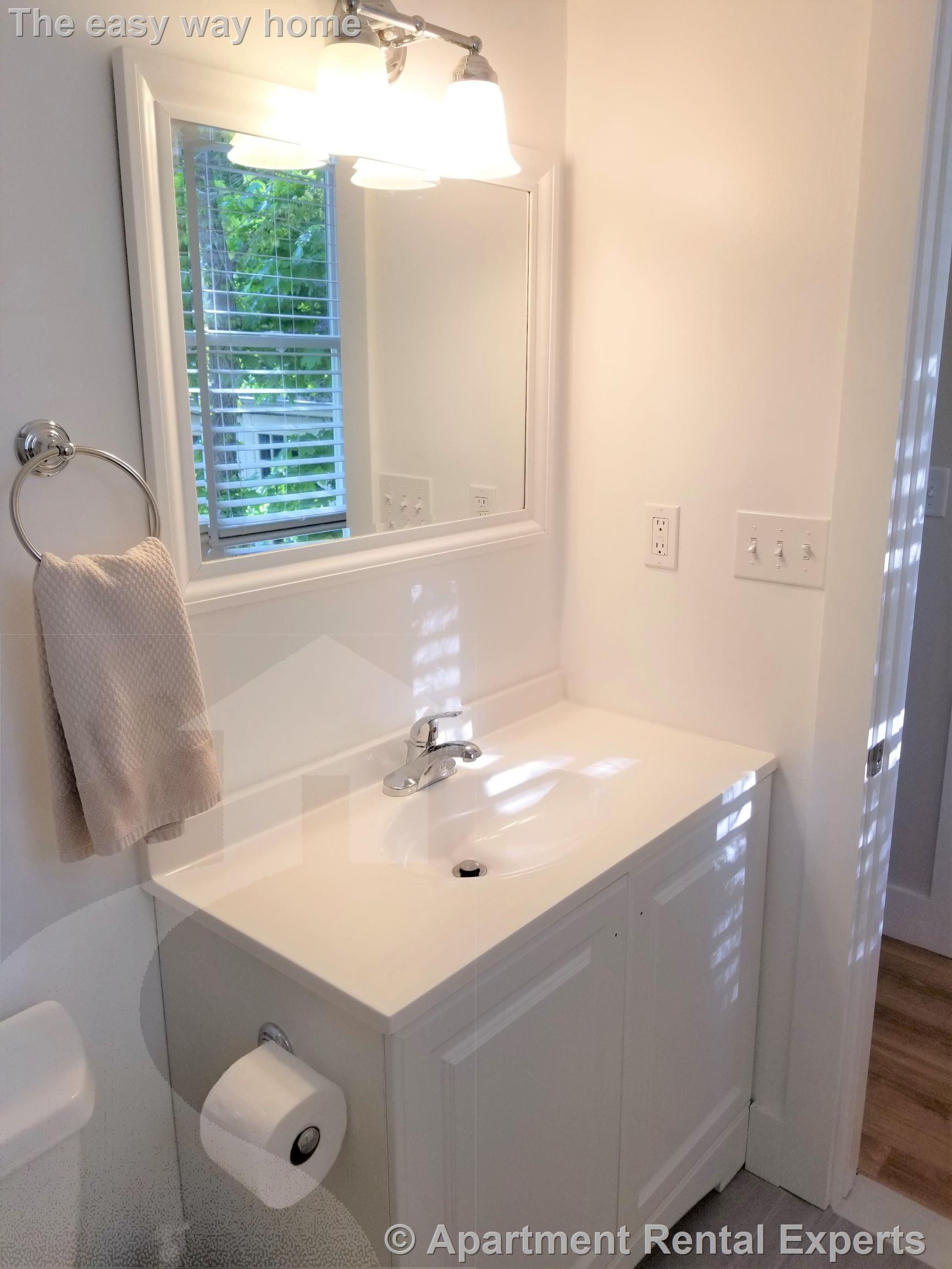 12R Conwell Ave, Tufts