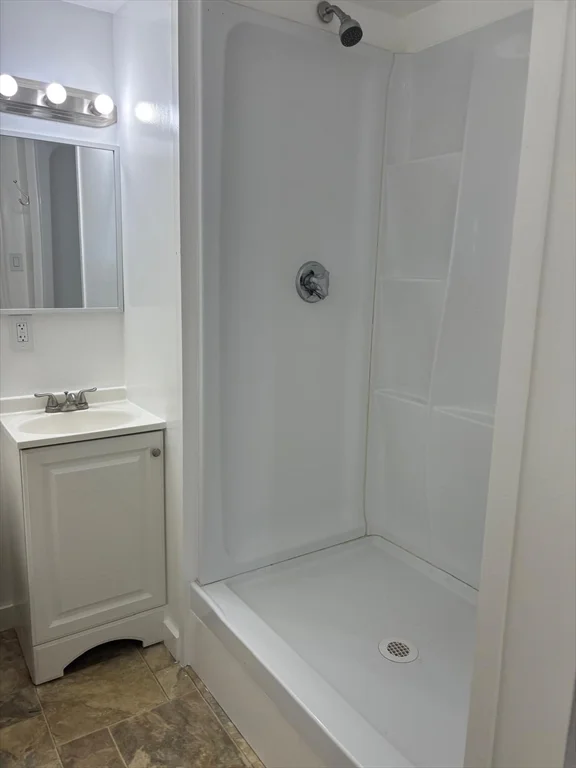 664 Western Ave, Lynn