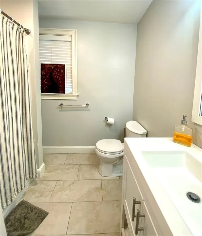 194 Maverick St, East Boston