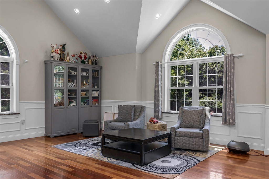 322 Nashua Rd, Billerica