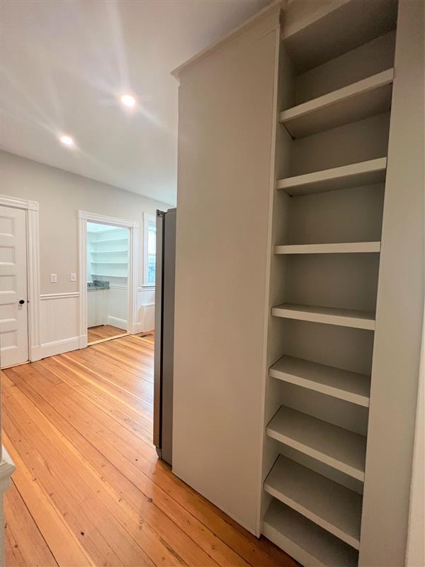 22 Kidder Ave, Powder House Square