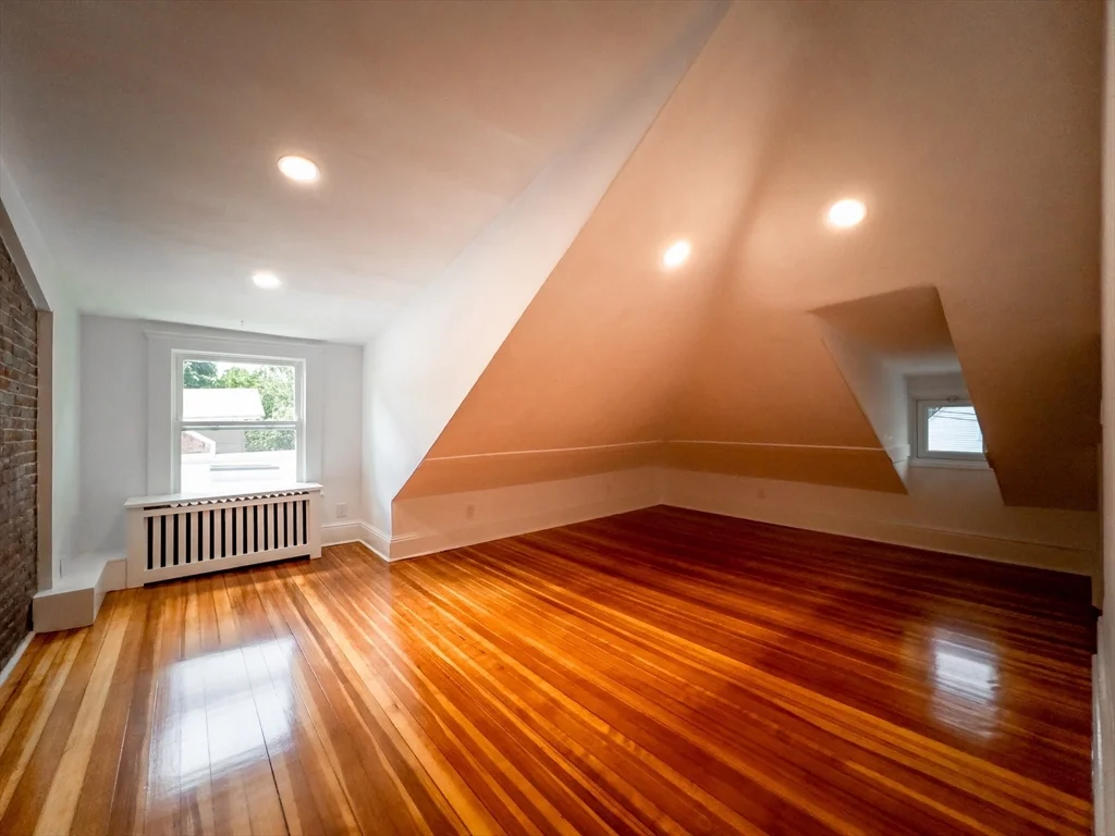 100 Chestnut Ave, Jamaica Plain