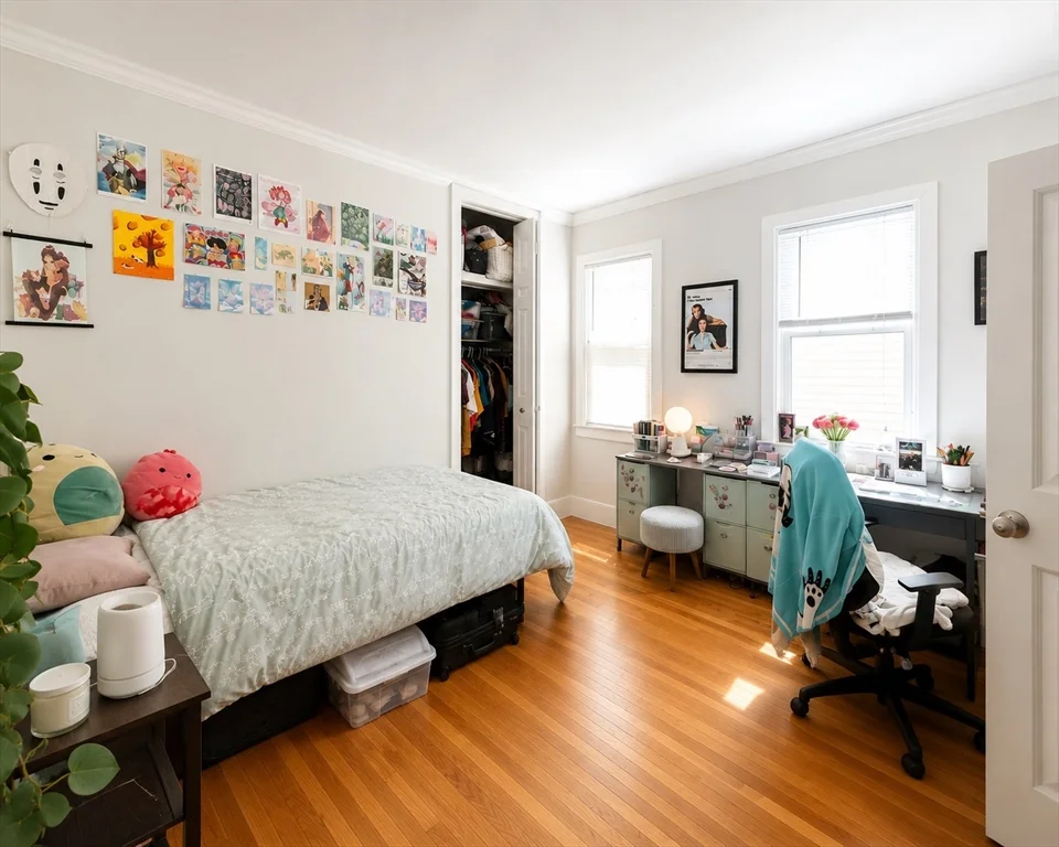 66 Mozart St, Jamaica Plain