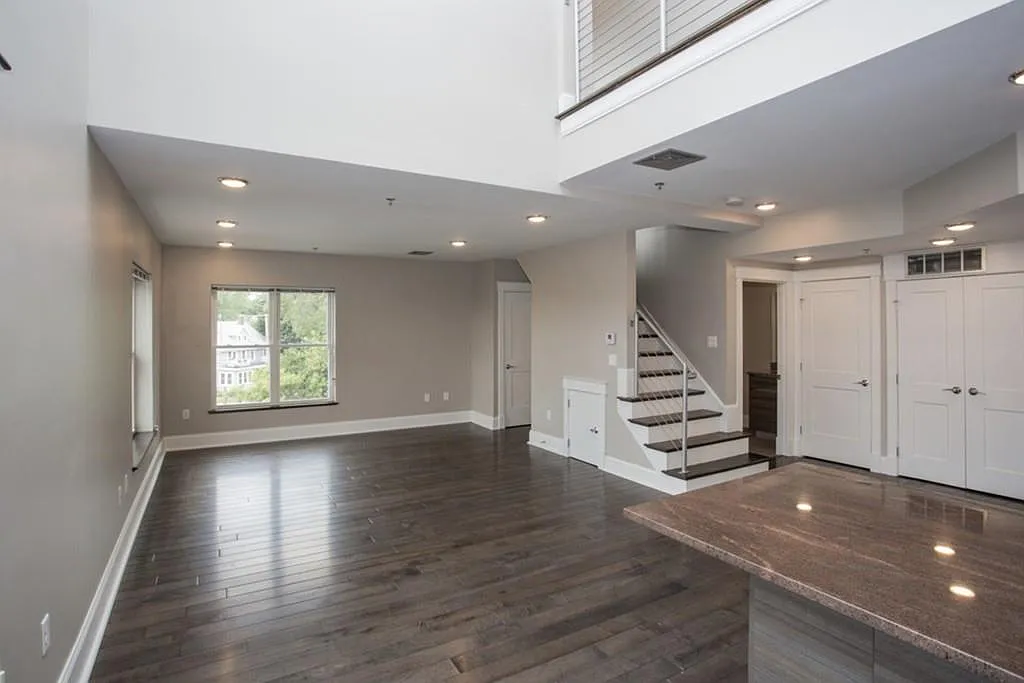 60 Howard St, Watertown