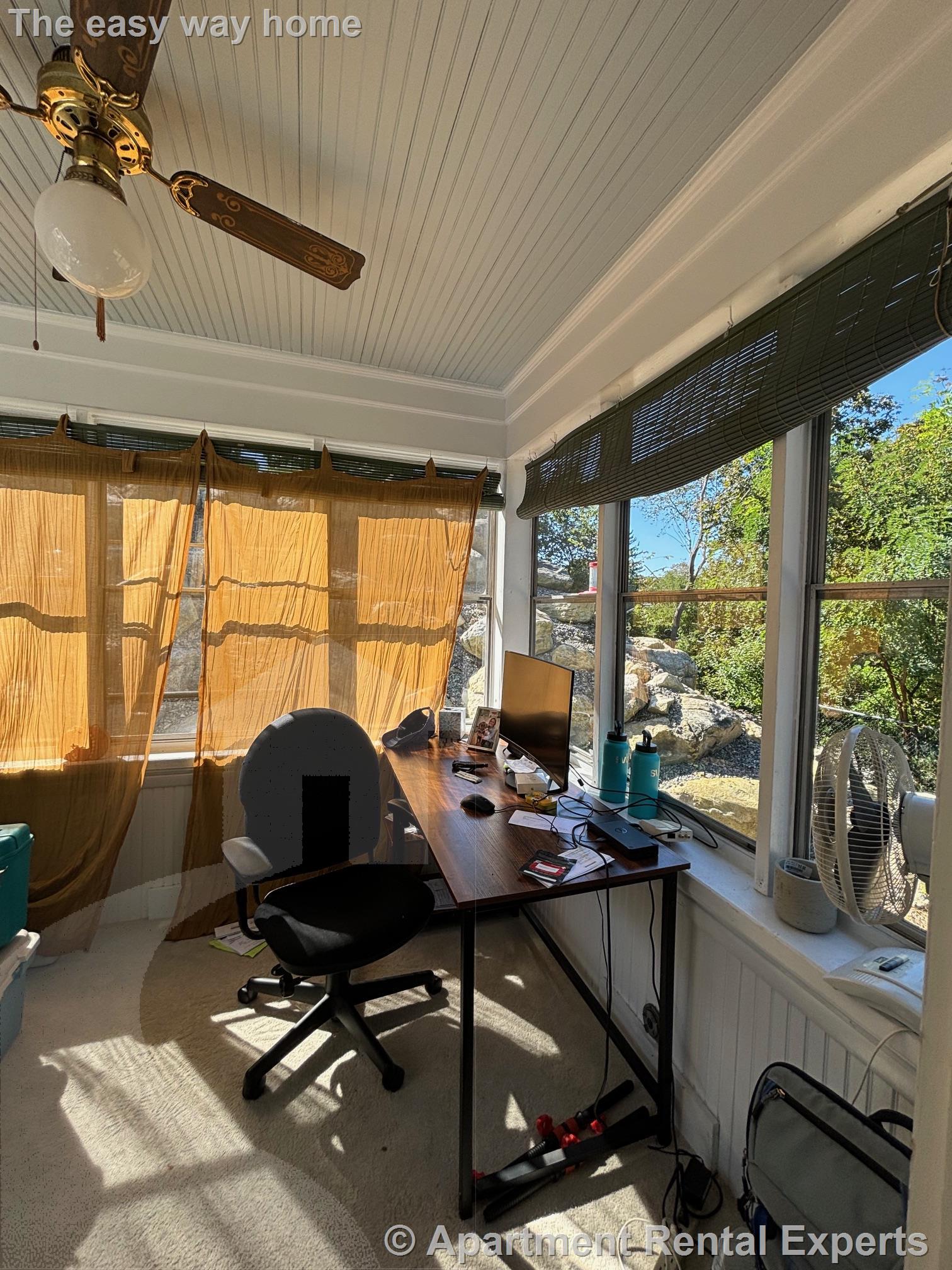 768 Main St, Wakefield