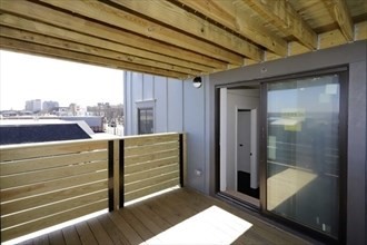 1504 Purchase, Center