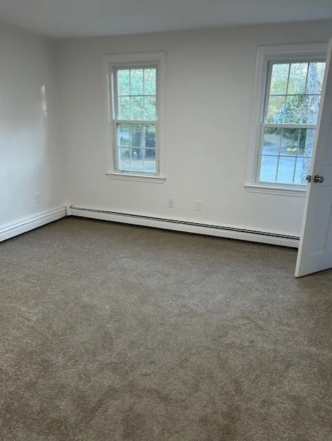 2 Patrick Rd, Hopedale