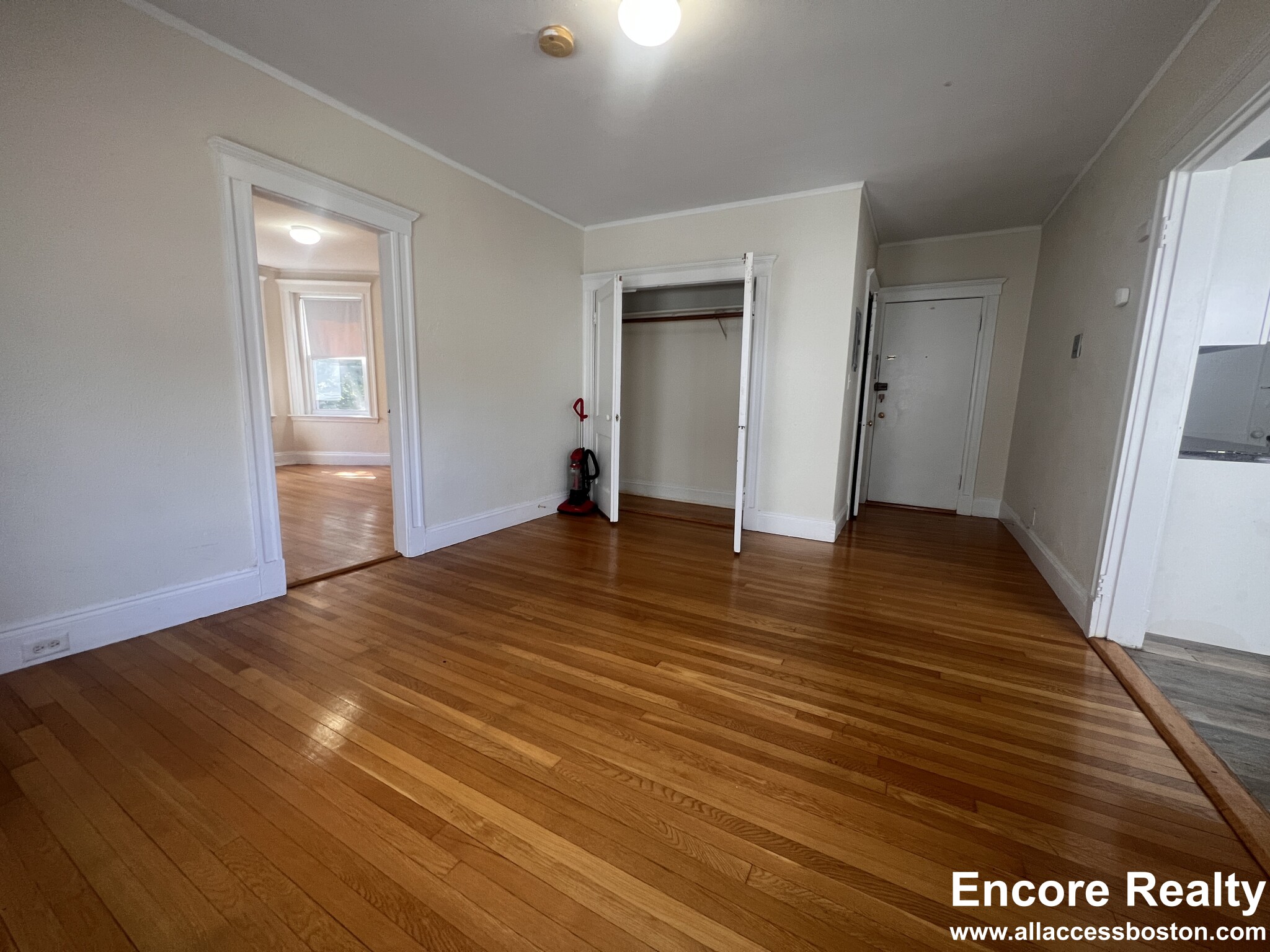 1163 Boylston St, Fenway