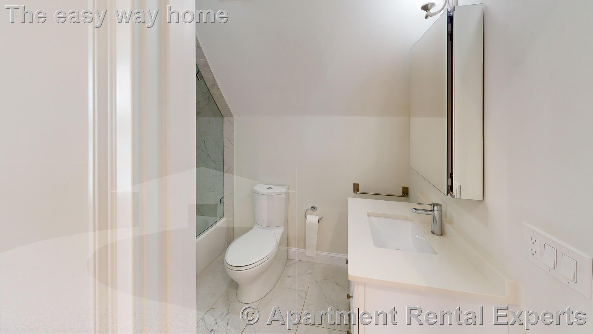62 Gordon St, Allston