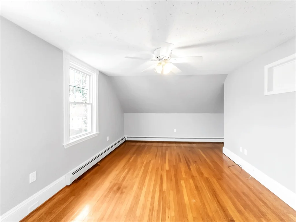 4 Buckley Ave, Jamaica Plain