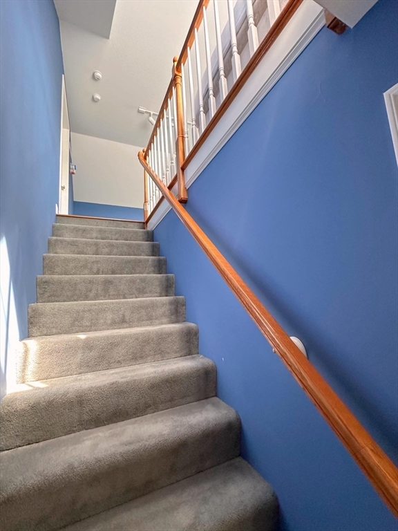 6 Farmers Circle, Arlington