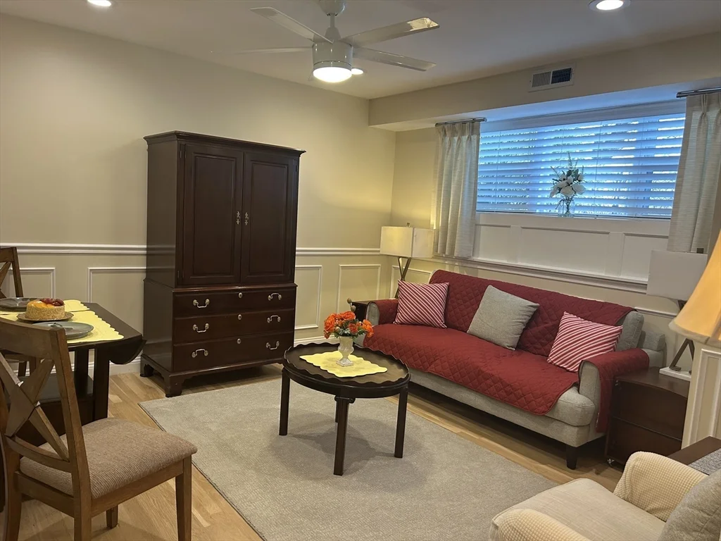 141 Chestnut St, Needham
