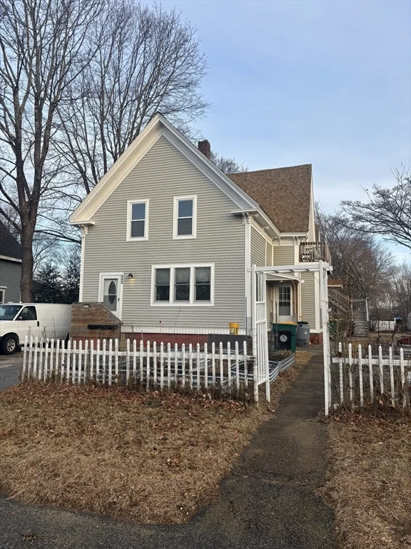 111 Division St, North Attleboro