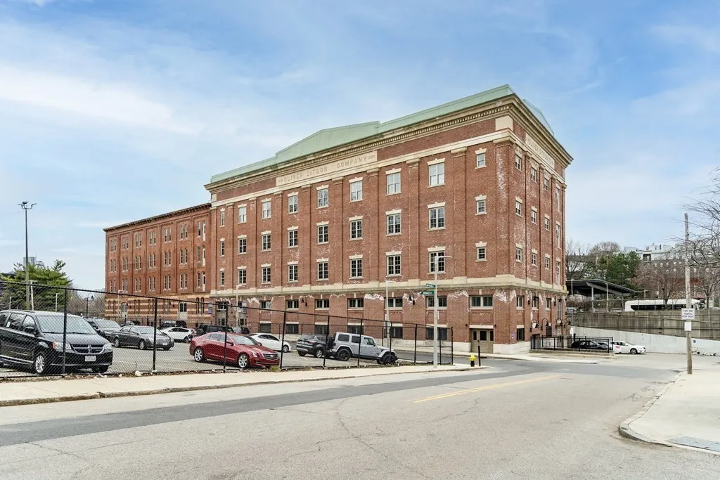156 Ter, Mission Hill