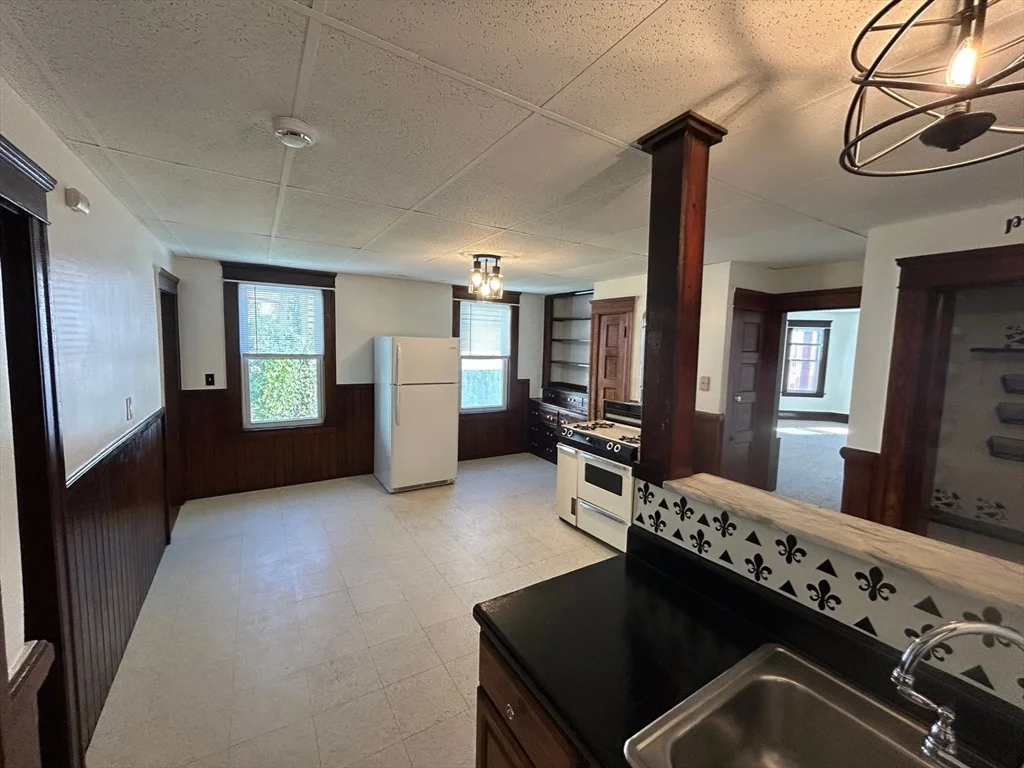 31 Chrome St, Worcester
