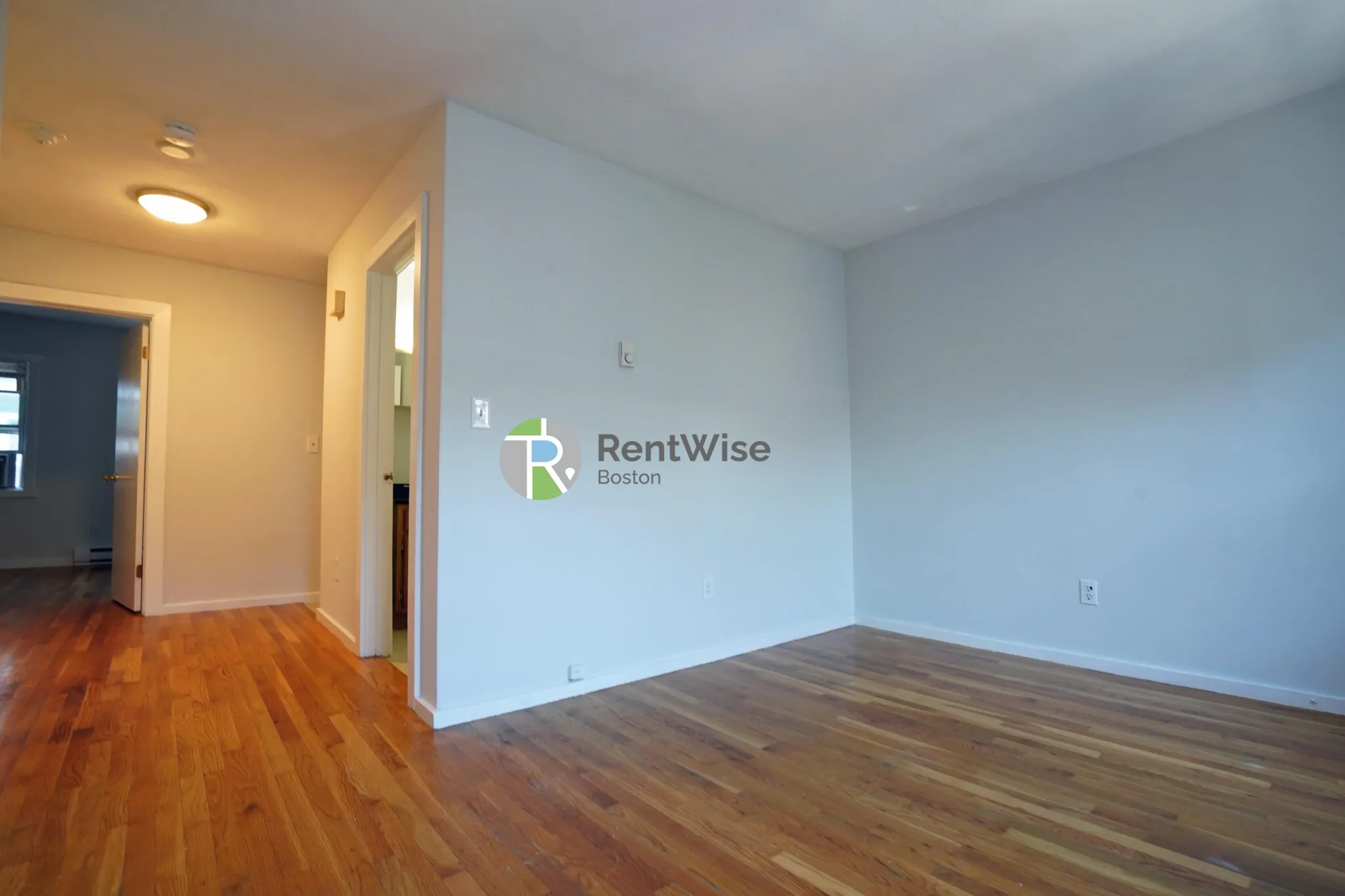 3 Schrepel Pl, South Boston