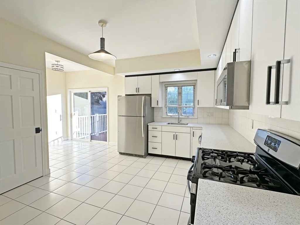 47 Eddy St, West Newton