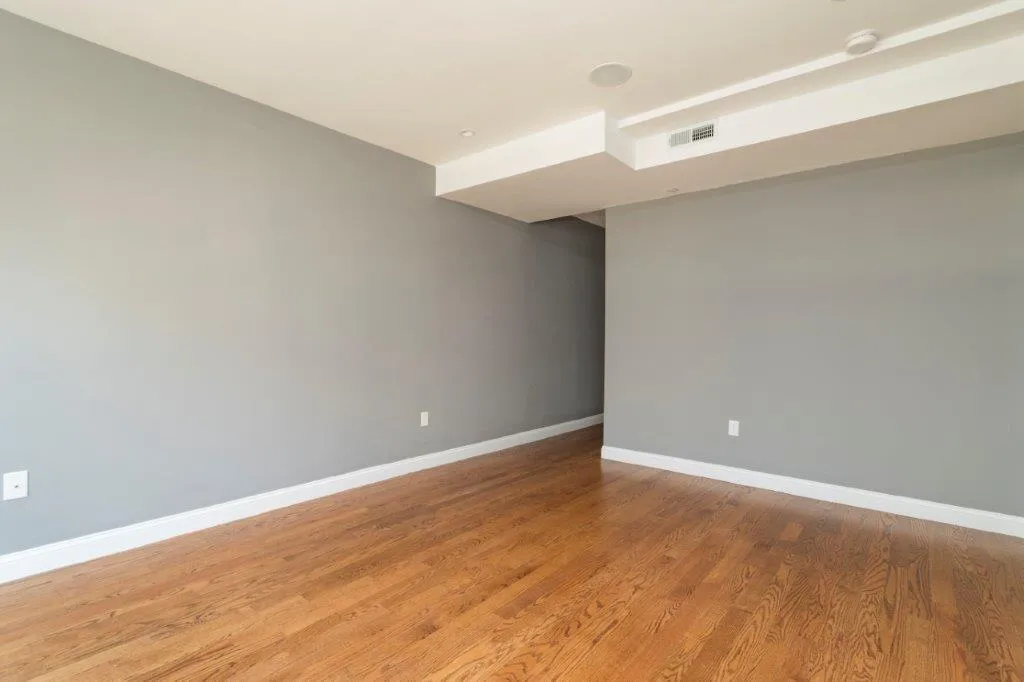 339 D St, South Boston