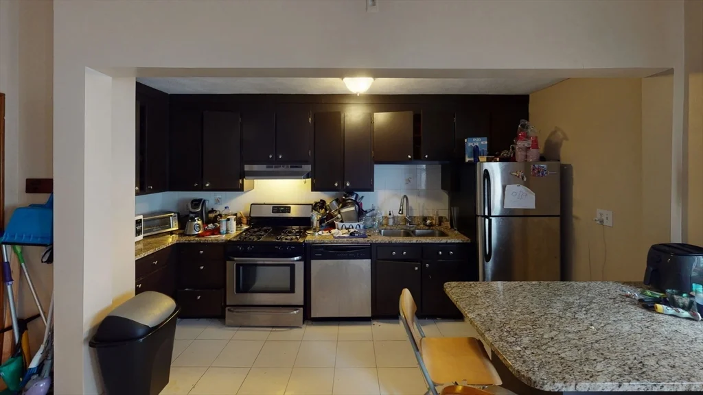 240 School St, Winter Hill