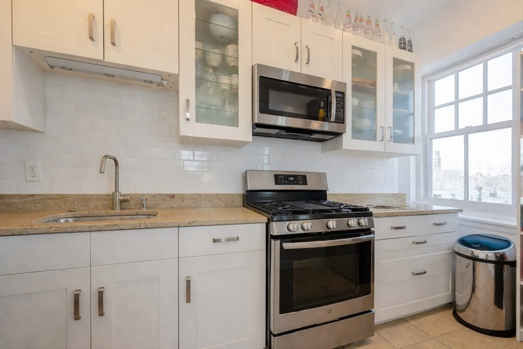 371 Harvard St, Harvard Square