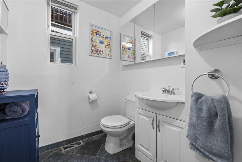 180 W 8th, South Boston