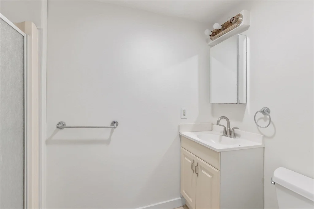 114 Trowbridge, Mid Cambridge