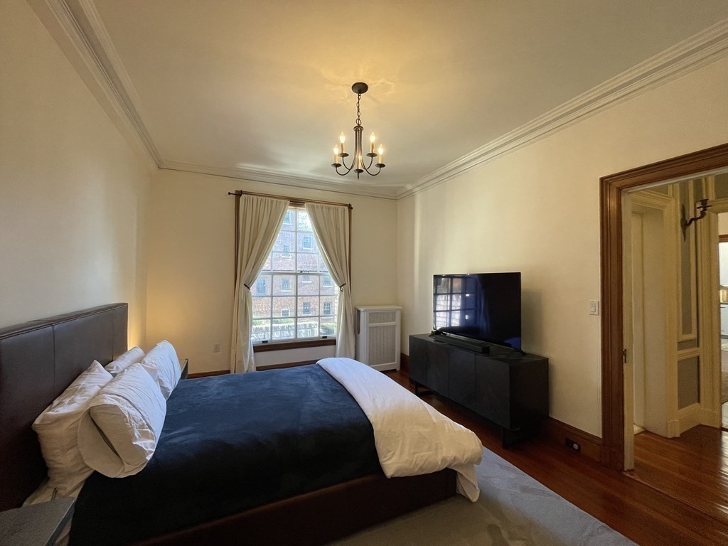 1514 Beacon St, Corey Hill