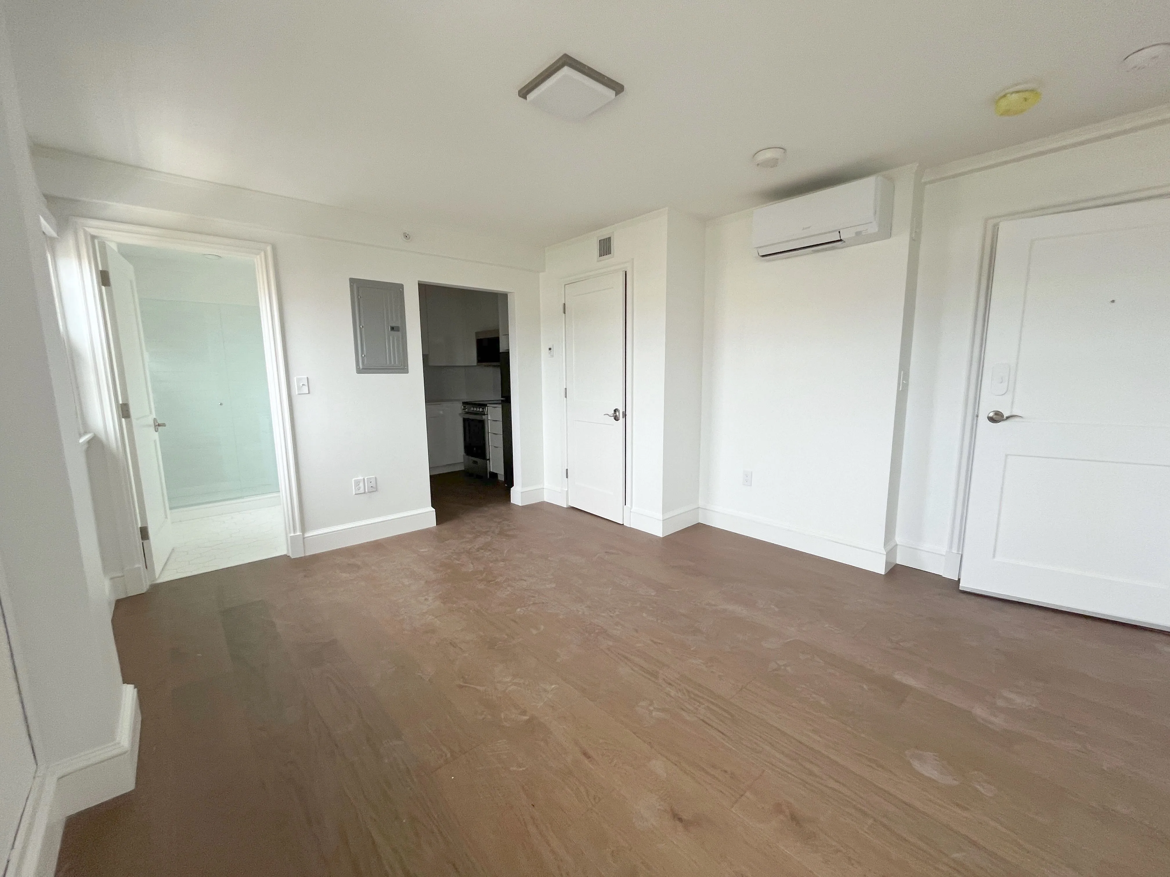 1200 Massachusetts Ave, Riverside