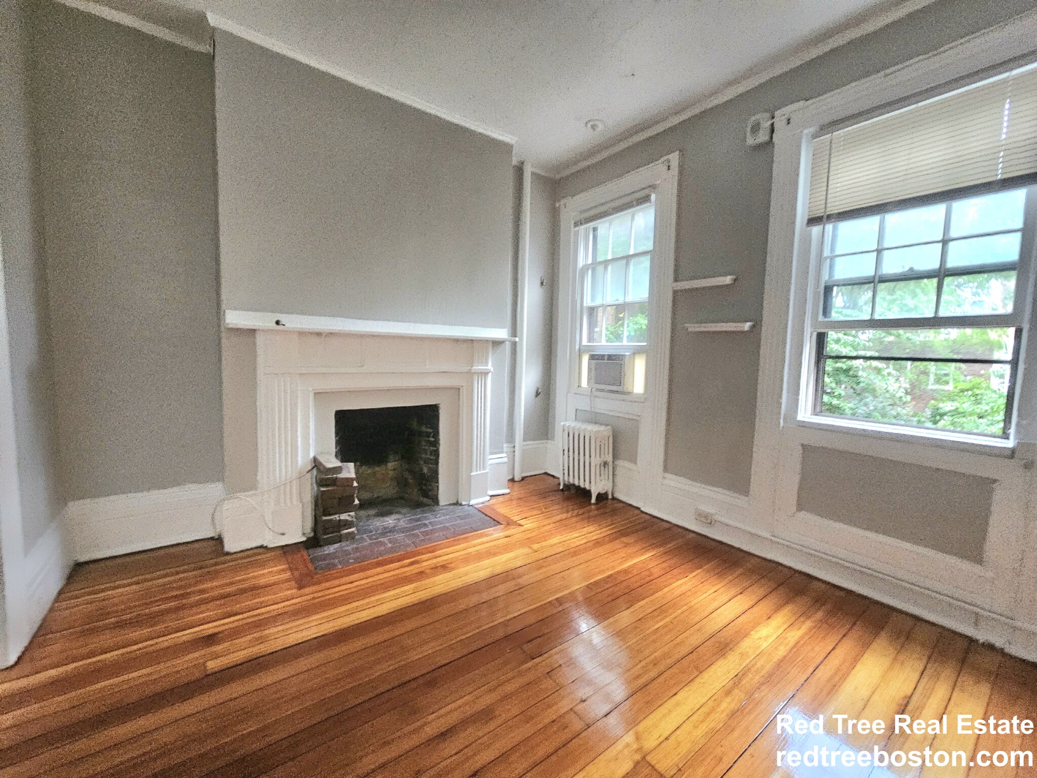 2 Champney Pl, Beacon Hill