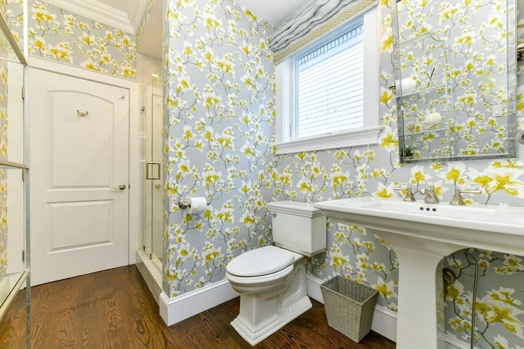 846 East Broadway, South Boston